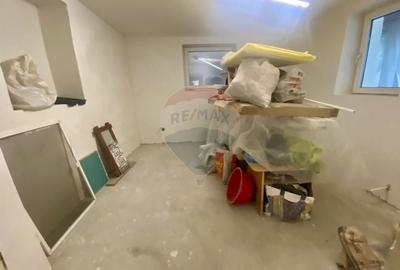 Vilă cu farmec istoric în Bușteni, pensiune sau locuință de vacanță! - 48