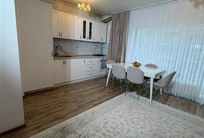 Apartament cu 3 camere semidecomandat în Titan