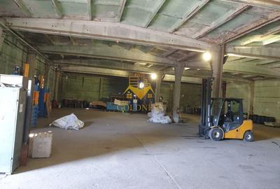 Spațiu industrial, de 1,086 mp, în Central - 3