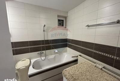 Apartament cu 3 camere decomandat în Central - 8