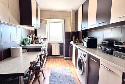 Apartament cu 4 camere decomandat în Central - 4