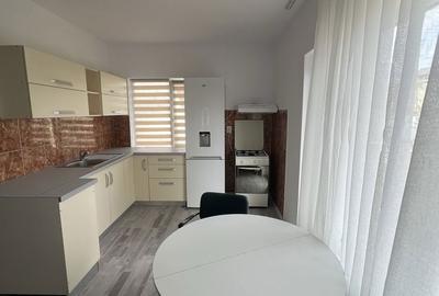 Apartament cu 2 camere decomandat în Iris