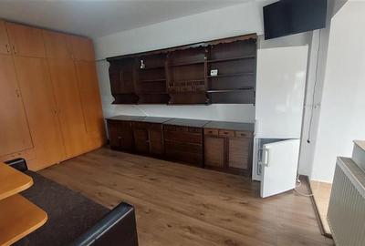 Garsoniera bloc de apartamente Centrul Civic- Toamnei - 4