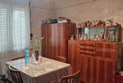 Casă cu 2 camere cu Teren 330 Mp în Lunei