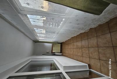 Apartament cu 3 camere ,Bulevardul Uverturi nr 43 ,bl 1 ,metrou Lujerului, tramvai 41, pt detal suna - 3