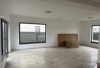 Casă individuală cu 3 camere cu Canalizare în Tunari - 2