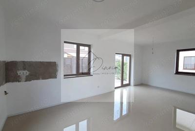 Casă cu 4 camere cu Canalizare în Odăi - 11