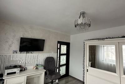 Casă cu 3 camere în Radu Negru - 2