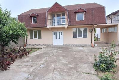 Casa/Vila de vanzare in Podari