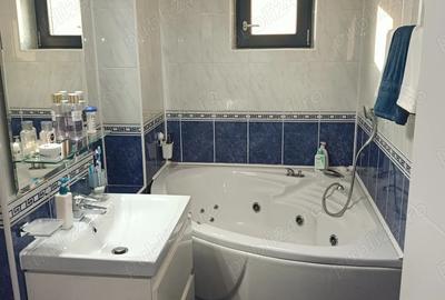 Proprietar, vand apart.4 camere, Bdul UNIRII Rond Alba Iulia-5 minute metrou - 10