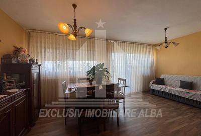 Apartament cu 4 camere decomandat, mobilat în Cetate - 2