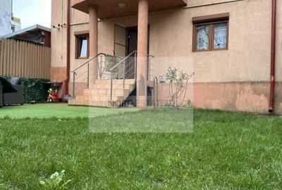 Casă cu 7 camere cu Teren 400 Mp în Dristor