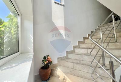 Casă cu 8 camere cu Teren 521 Mp în Brănești - 3