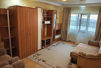 Apartament cu 2 camere decomandat în Central - 1