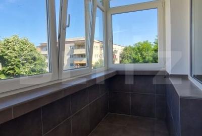 Apartament de vanzare 3 camere, 55 mp, zona Micro 17 - 8