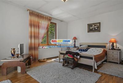 Casă cu 8 camere cu Canalizare în Lacul Tei - 15