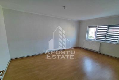 Apartament cu 2 camere decomandat în Soarelui
