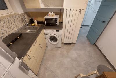 Garsonieră decomandată în Cișmigiu