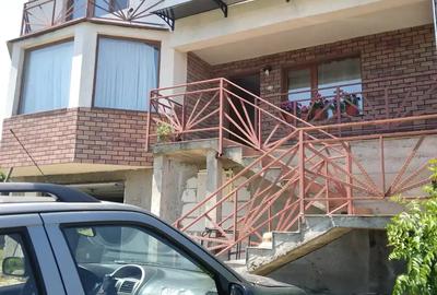 Casă cu 4 camere cu Teren 30000 Mp în Fârtățești - 6