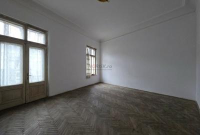 Casă individuală cu 11 camere cu Canalizare în Ferdinand - 4