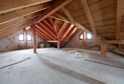 Casă / Vilă cu 4 camere de vânzare în Cartier - Gheraiesti - 19