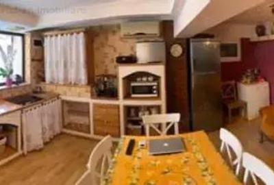 Casă cu Teren 1526 Mp în Radu Negru - 2