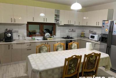 Casă cu 5 camere cu Teren 450 Mp în Chișoda