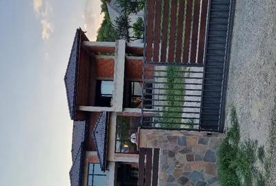 Casă cu 5 camere în Gârdani - 10