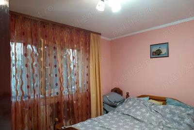 George Enescu - 3 camere decomandate, mobilate si utilate, boxa George Enescu - 3 camere decomandate, mobilate si utilate, boxa - 3