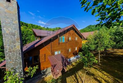 CASA DE VANZARE cu ponton IN COAS,, Intrerauri- COMISION 0% - 30