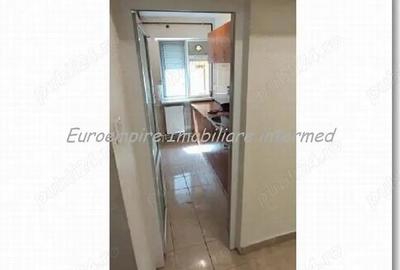 Apartament 3 camere de vanzare zona Groapa - 2