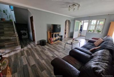 Casă individuală cu 5 camere cu Canalizare în Sânmihaiu Român - 6