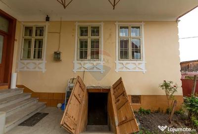 Casă cu 5 camere cu Teren 378 Mp în Purcăreni - 13
