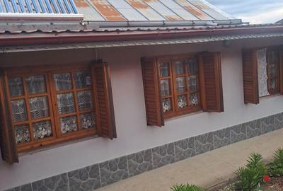 Casă cu 4 camere în Bogdan Vodă - 8