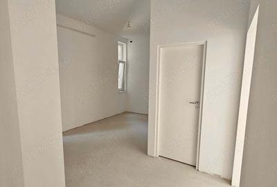 Spațiu comercial, de 103 mp, în Central - 7