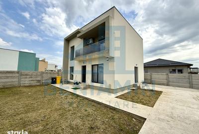 Casă cu 3 camere cu Teren 285 Mp în Malu Mare - 10