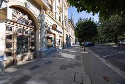 Apartament cu 2 camere semidecomandat, mobilat în Ultracentral