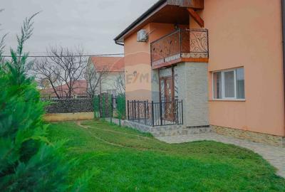 Casă individuală cu 6 camere cu Canalizare în Central - 18