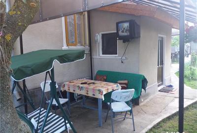 Casă cu 6 camere cu Teren 1000 Mp în Putineiu - 8