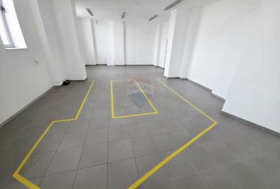 Spațiu comercial, de 828 mp, în 1 Mai - 16