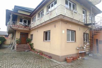 Casă individuală cu 16 camere cu Canalizare în Lascăr Catargiu - 1