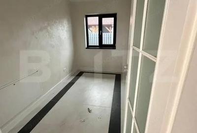 Casă cu Teren 327 Mp în Central - 11