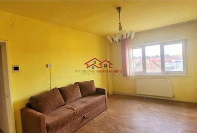 Apartament cu 3 camere decomandat în Calea Dumbrăvii - 2