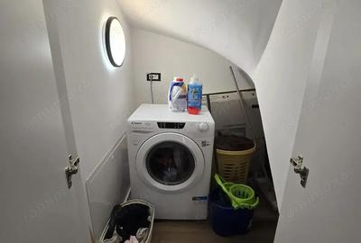 Duplex despartit prin camera tehnica - 4 camere Toate Utilitatile - 11