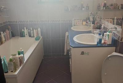 Apartament 3 camere ?i garaj ultracentral - 9