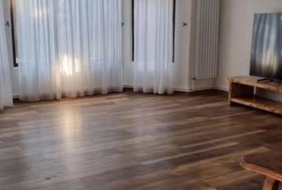 Casă cu 4 camere cu Teren 221 Mp în Central