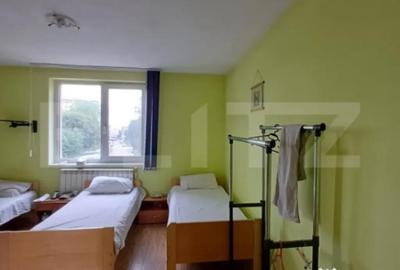 Casă cu 5 camere cu Teren 1001 Mp în Central - 3