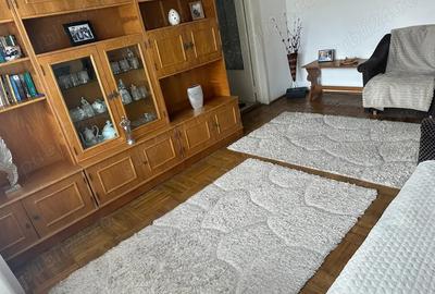 Vand apartament Motru - 3 camere - 4