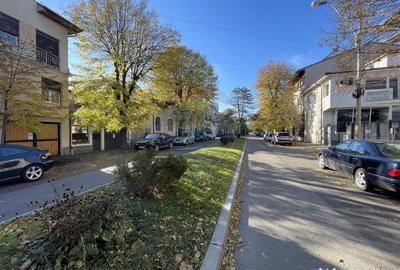 Casă cu 7 camere cu Teren 330 Mp în Vatra Luminoasă - 8