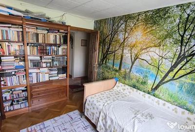 Apartament cu 3 camere decomandat în Circumvalațiunii - 9